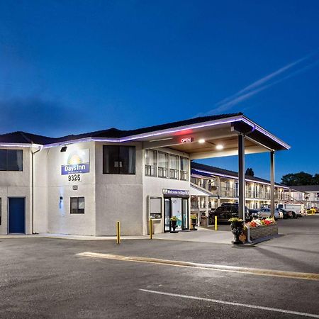 Days Inn By Wyndham Lakewood South Tacoma Exteriér fotografie