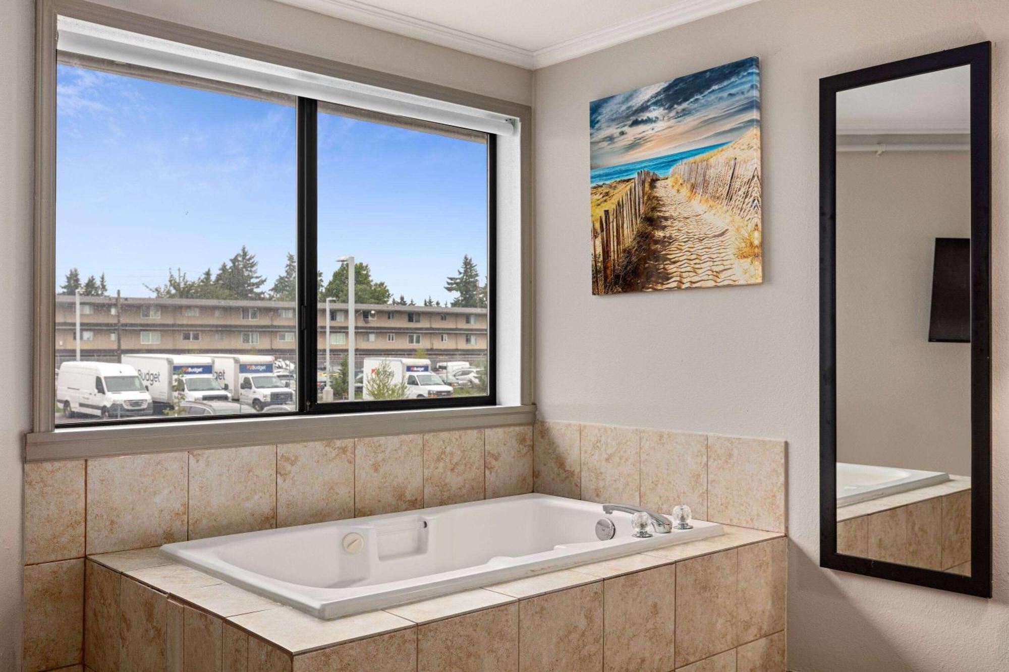 Days Inn By Wyndham Lakewood South Tacoma Exteriér fotografie