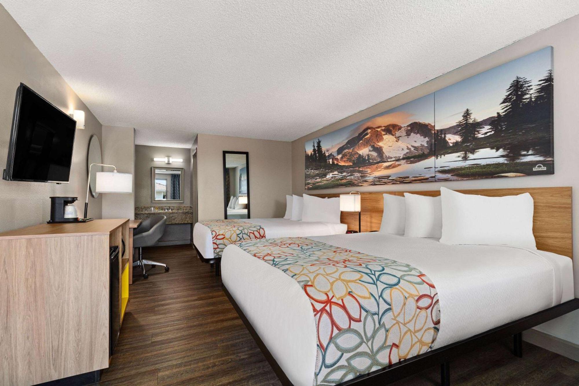 Days Inn By Wyndham Lakewood South Tacoma Exteriér fotografie