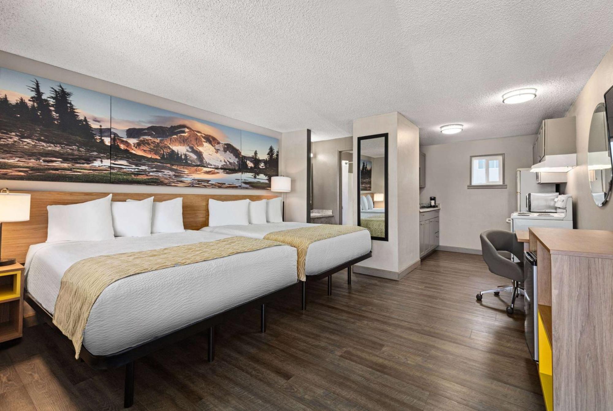 Days Inn By Wyndham Lakewood South Tacoma Exteriér fotografie