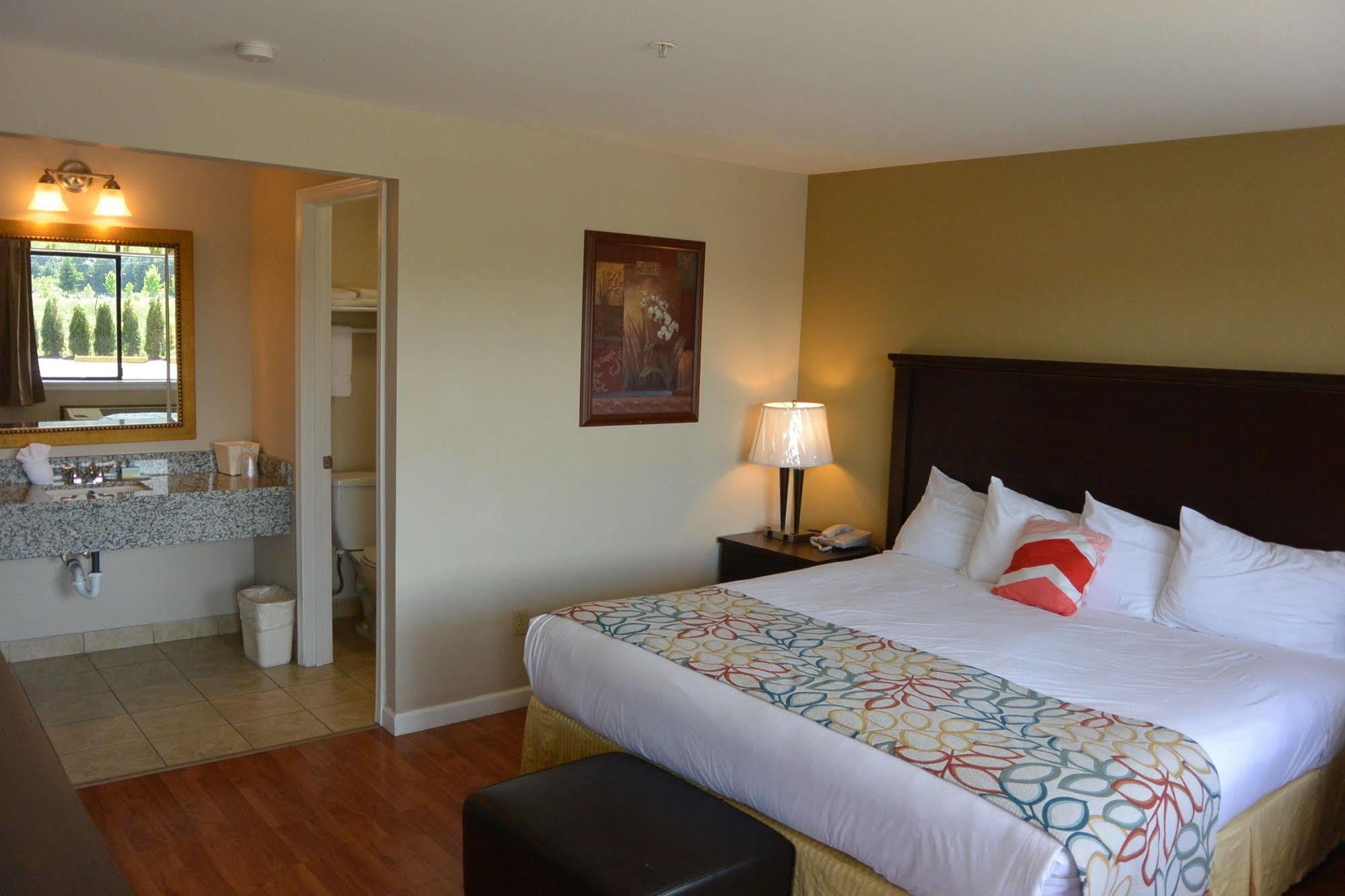 Days Inn By Wyndham Lakewood South Tacoma Exteriér fotografie