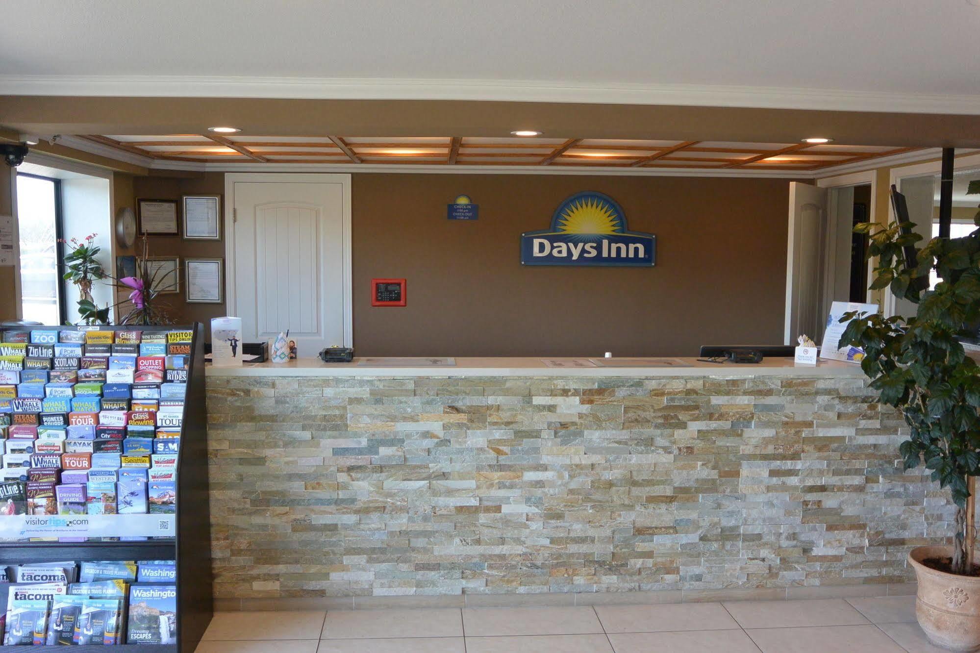 Days Inn By Wyndham Lakewood South Tacoma Exteriér fotografie